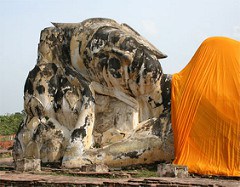 Reclining Buddha, Burma. © John Aske