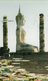 Buddha in Lake © Photo: Lisa Daix