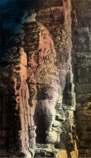 Buddha head. Photo © Lisa Daix