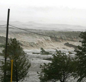 Sea at Bay Saint Louis during Hurricane Katrina. 2005.