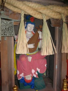 Buddhist deity Benzaiten (Sanskrit: Sarasvati), is depicted playing a biwa. Photo  © @KyotoDailyPhoto