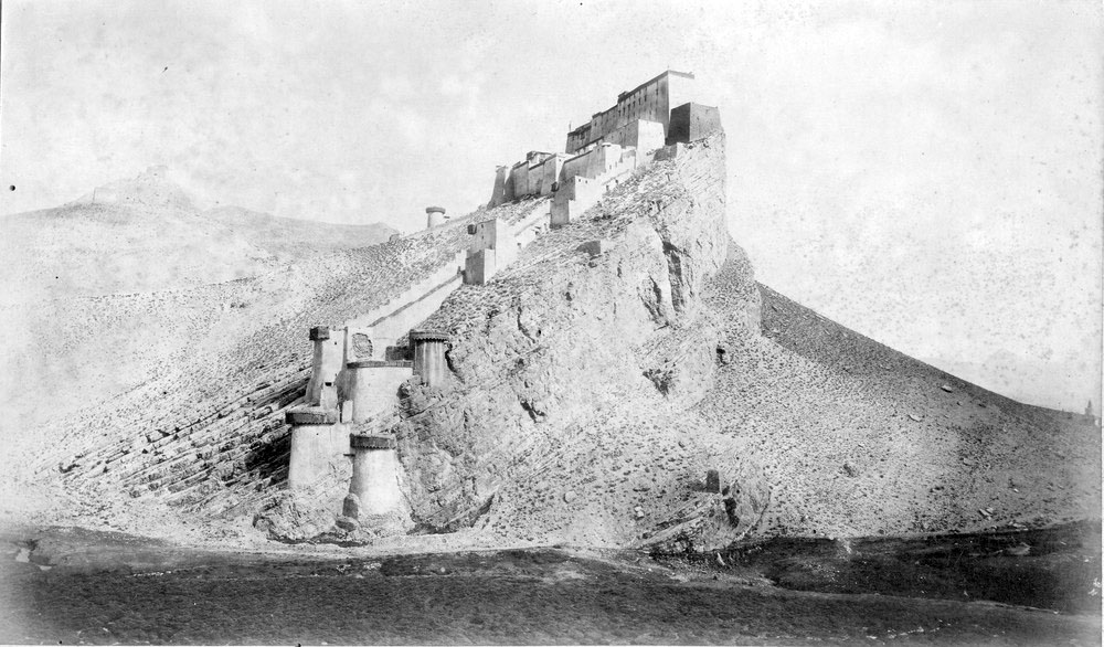 Photographs of the 1903 Francis Younghusband led mission to invade Tibet
