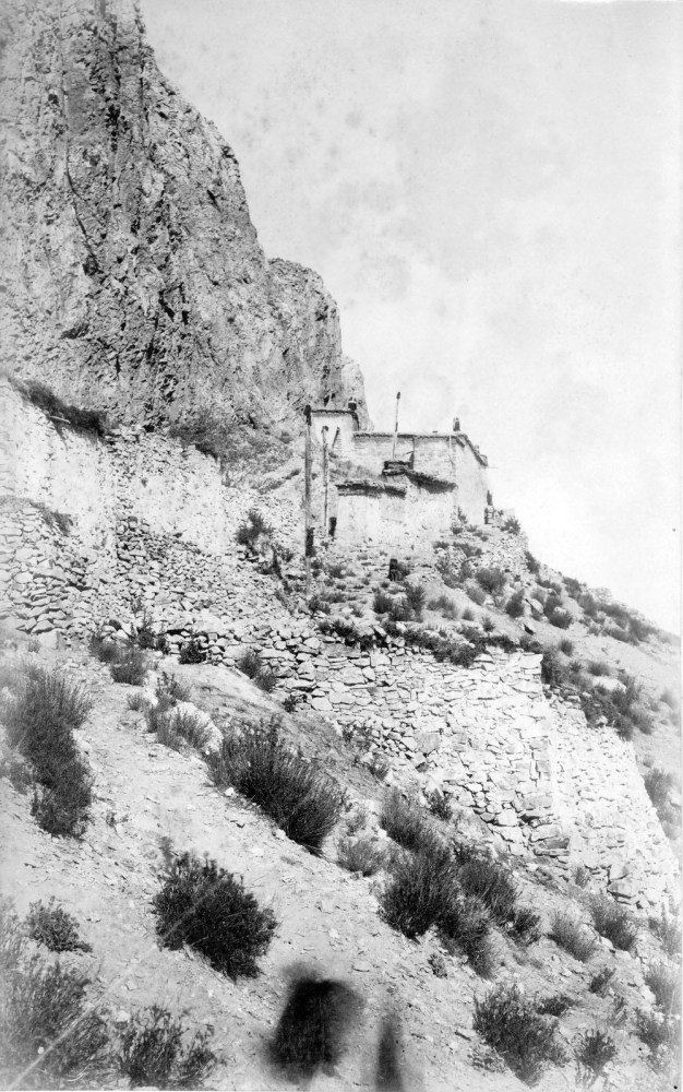 Photographs of the 1903 Francis Younghusband led mission to invade Tibet