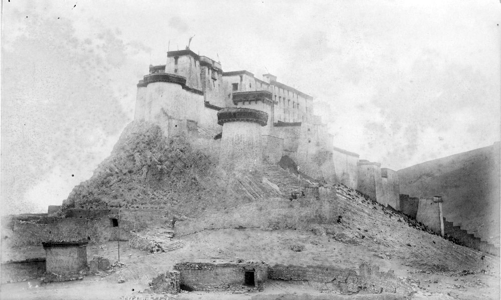 Photographs of the 1903 Francis Younghusband led mission to invade Tibet