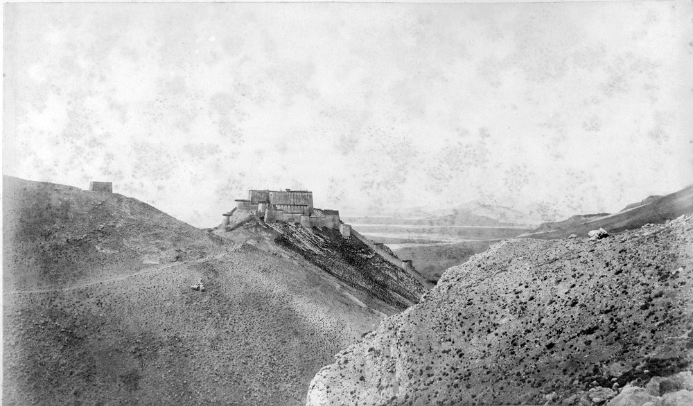 Photographs of the 1903 Francis Younghusband led mission to invade Tibet