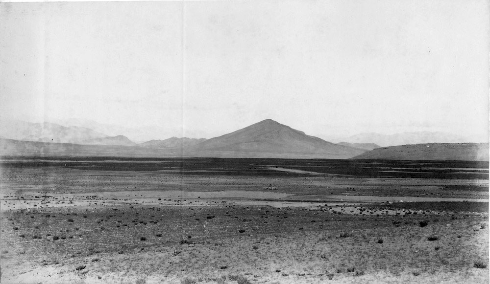 Photographs of the 1903 Francis Younghusband led mission to invade Tibet