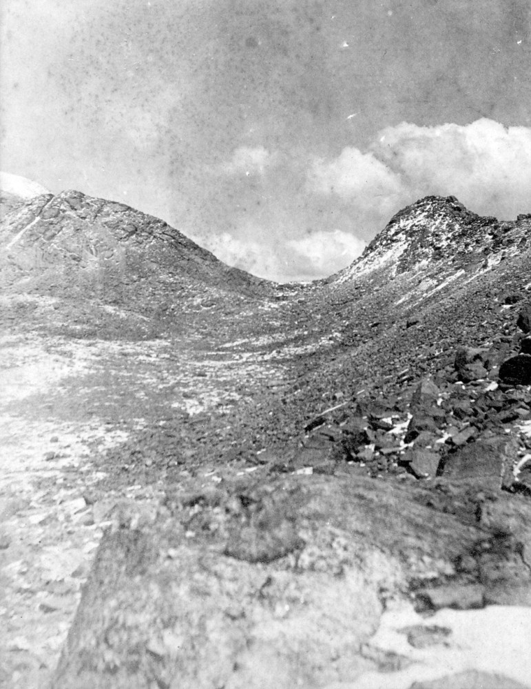 Photographs of the 1903 Francis Younghusband led mission to invade Tibet