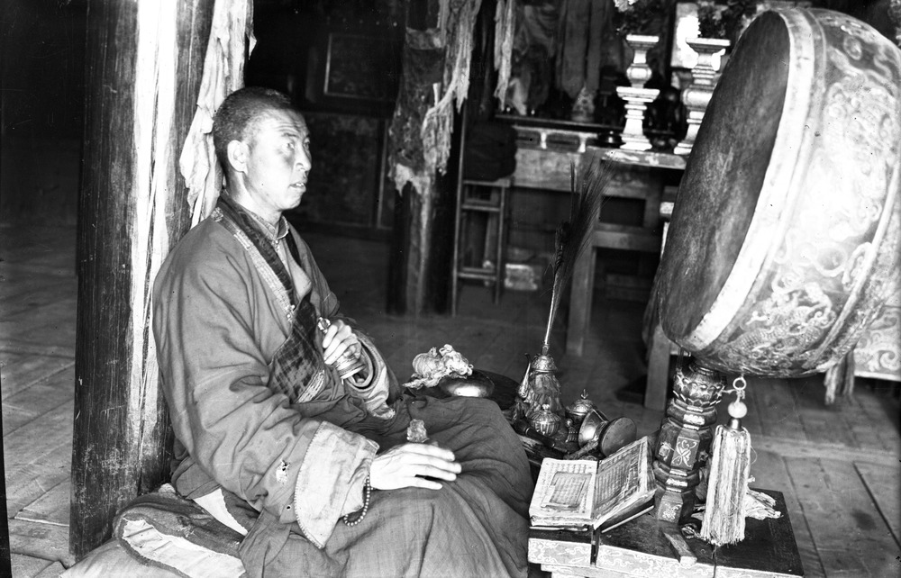Tibetan Buddhist and Mongolian buddhist ceremonies