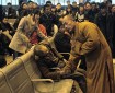 buddhist-monk-china-400 Taiyuan Train Station Shanxi 25 11 2011 (REUTERS Asianewsphoto)