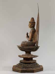 Dainichi Nyorai is known as the Supreme Buddha of the Cosmos in Esoteric Buddhist thought. He is the source from whom all other deities and everything in the universe emanate, as light does from the sun. Here, he appears in a form known as Ichiji Kinrin (Sanskrit: Ekaksara-ushnisha-chakra), or Dainichi Nyorai is known as the Supreme Buddha of the Cosmos in Esoteric Buddhist thought. He is the source from whom all other deities and everything in the universe emanate, as light does from the sun. Here, he appears in a form known as Ichiji Kinrin (Sanskrit: Ekaksara-ushnisha-chakra), or