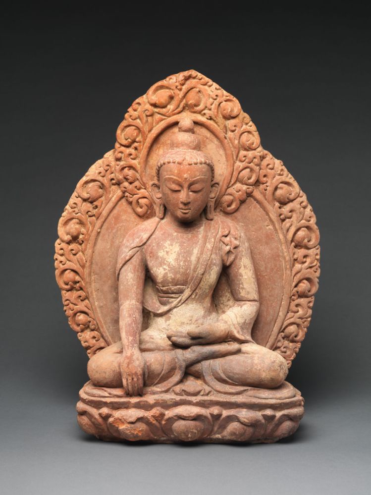 Akshobhya, the Buddha of the Eastern Pure Land, Nepal 16th–17th century © The Metropolitan Museum of Art