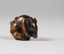 Netsuke Rat, 19th century, Japan. Metropolitan Museum of Art.