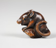 Netsuke Rat, 19th century, Japan. Metropolitan Museum of Art.