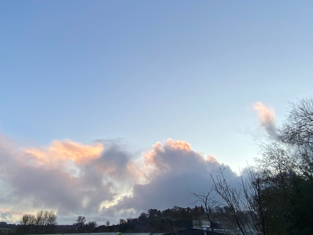 Morning sky over Totnes.