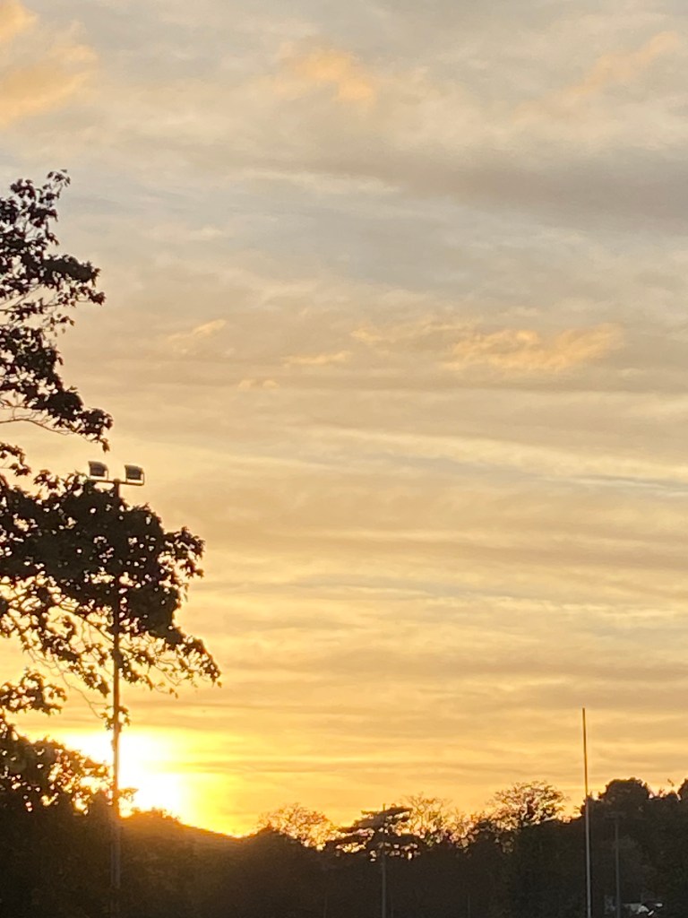 Sunset over Totnes.
